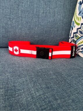 Arcade Canada Stretch Belt Red White Size Small Adjustable